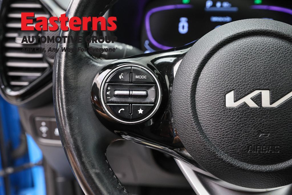 Used 2023 Kia Soul EX FWD image 17