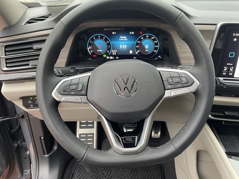 New 2026 Volkswagen Atlas SEL Premium R-Line image 18