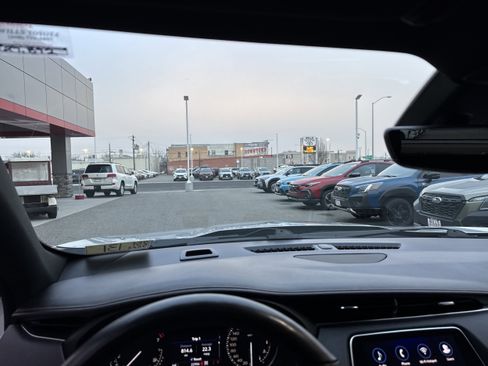 Used 2022 Cadillac XT4 Sport w/ Enhanced Visibility Package image 3