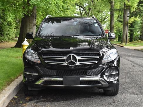 Used 2017 Mercedes-Benz GLE 350 w/ Premium 1 Package image 13