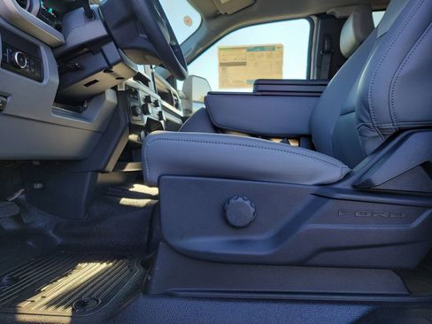 New 2026 Ford F350 XL w/ XL Chrome Package image 19