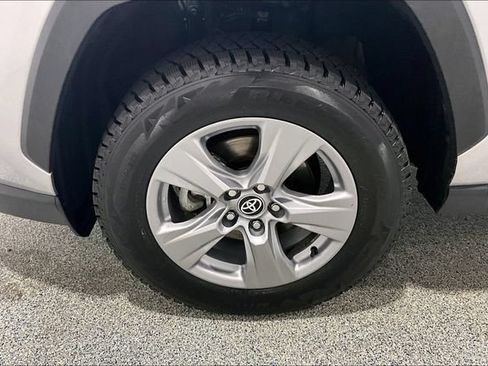Used 2022 Toyota RAV4 XLE w/ Convenience Package AWD/4WD image 42