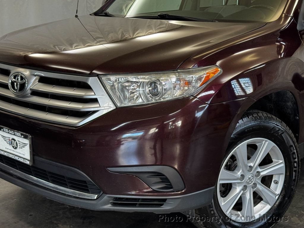 Used 2011 Toyota Highlander 4WD w/ Tow Pkg image 3