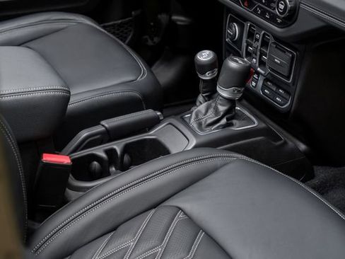 Used 2024 Jeep Wrangler Unlimited Rubicon 392 image 71