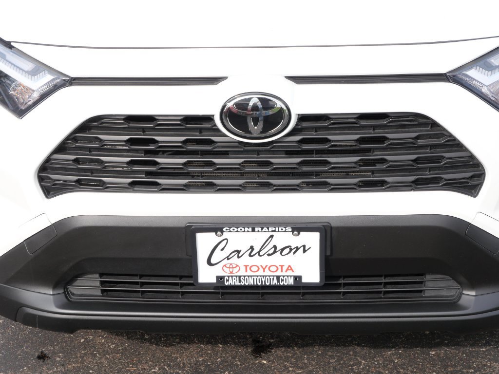 Certified 2025 Toyota RAV4 LE AWD/4WD image 9