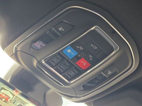New 2026 Jeep Grand Cherokee L Limited AWD/4WD image 33