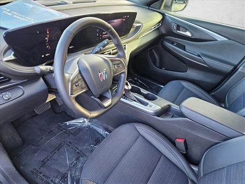 Certified 2024 Buick Envista Preferred w/ Convenience I Package image 10