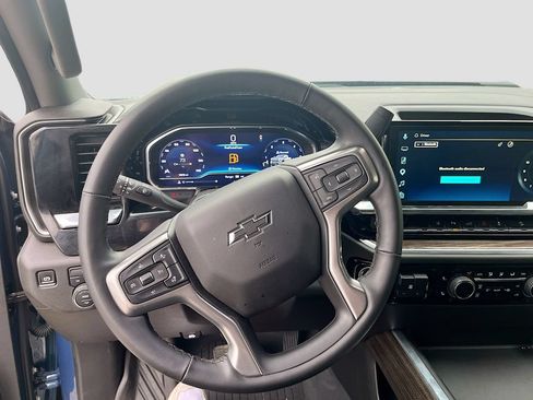 Used 2025 Chevrolet Silverado 3500 LT w/ All Star Edition AWD/4WD image 11