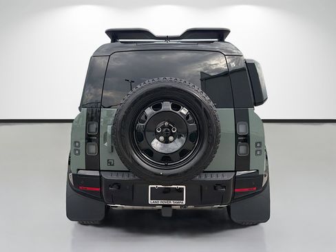 New 2026 Land Rover Defender 110 Trophy Edition AWD/4WD image 4