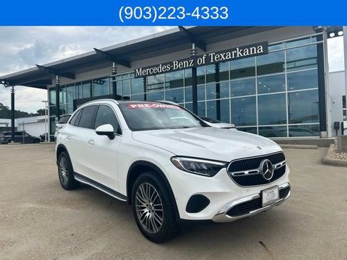 Used 2026 Mercedes-Benz GLC 300 image 1