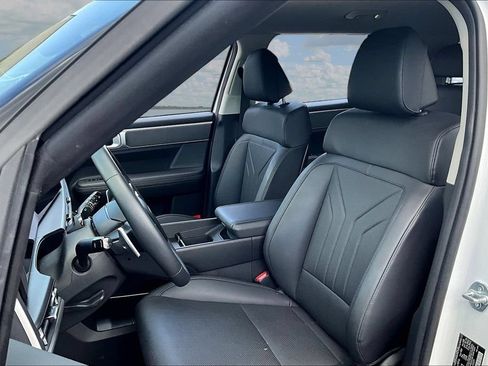 Used 2026 Hyundai Santa Fe SEL FWD image 21