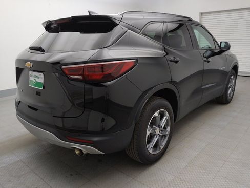 Used 2024 Chevrolet Blazer LT w/ Convenience Package FWD image 9