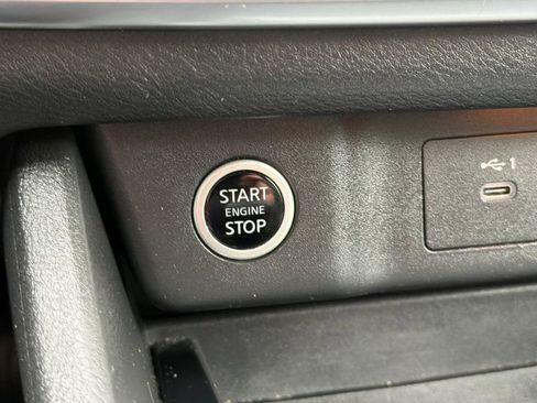 Used 2021 Nissan Rogue SV FWD image 20