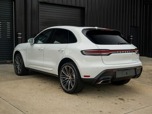 New 2025 Porsche Macan image 3