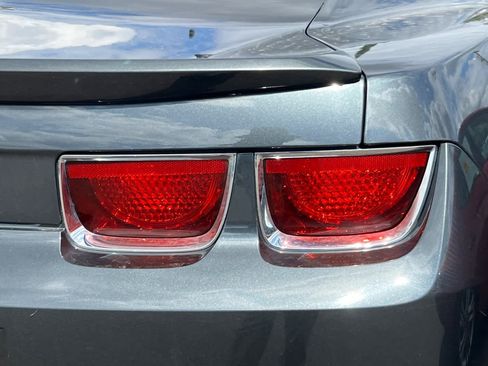Used 2013 Chevrolet Camaro LS RWD image 18