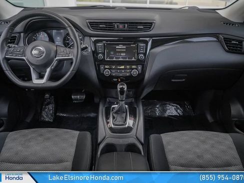 Used 2021 Nissan Rogue Sport SV AWD/4WD image 19