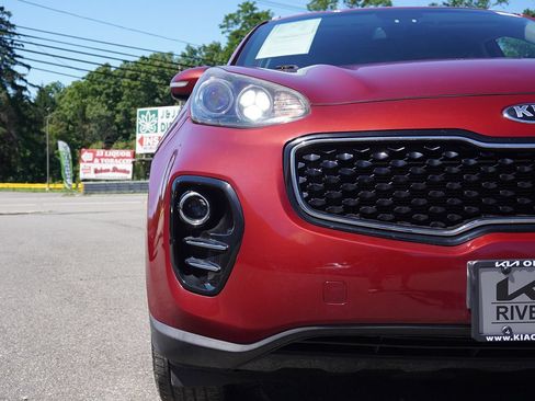 Used 2018 Kia Sportage EX AWD/4WD image 11