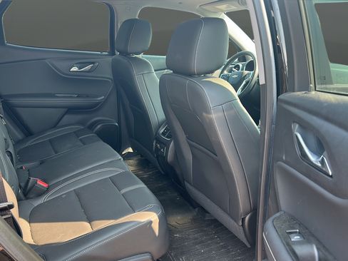 Used 2024 Chevrolet Blazer LT w/ Sound & Technology Package AWD/4WD image 17