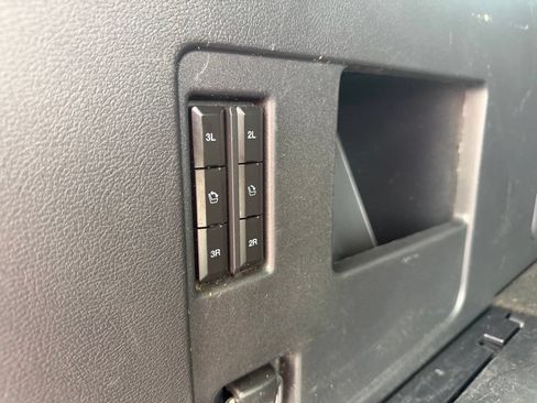 Used 2023 Ford Expedition Max Platinum AWD/4WD image 15