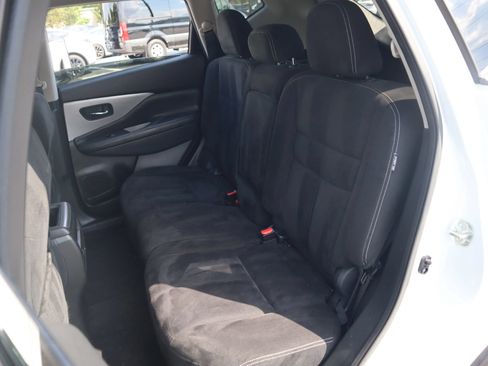 Used 2020 Nissan Murano S w/ Technology Package FWD image 3