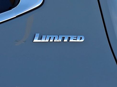 Certified 2026 Toyota Tundra Limited AWD/4WD image 30