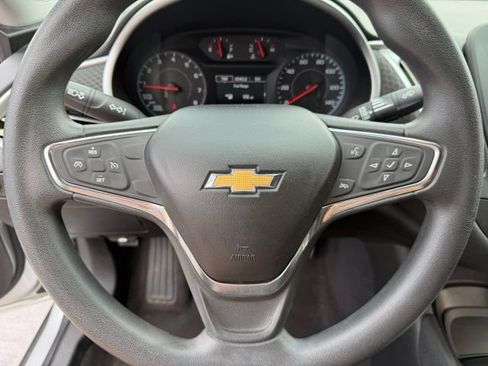 Used 2017 Chevrolet Malibu LS FWD image 12