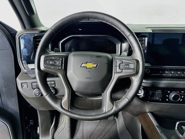 Used 2024 Chevrolet Silverado 1500 High Country AWD/4WD image 12