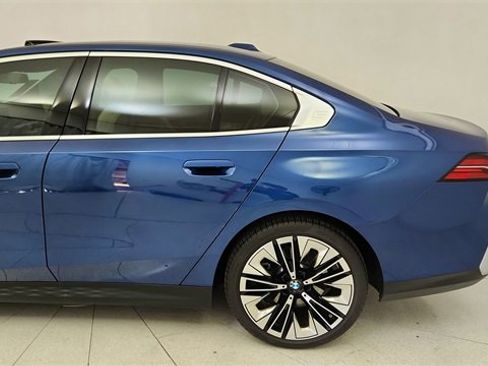 Used 2025 BMW 540i xDrive 540i xDrive image 10