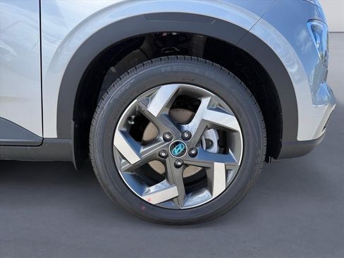 New 2026 Hyundai Venue SEL FWD image 9