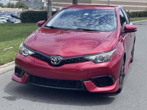 Used 2018 Toyota Corolla iM FWD image 4