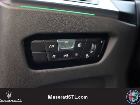 Used 2023 BMW 330i xDrive Sedan w/ Driving Assistance Package AWD/4WD image 11