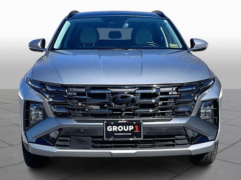 Used 2025 Hyundai Tucson Limited image 4