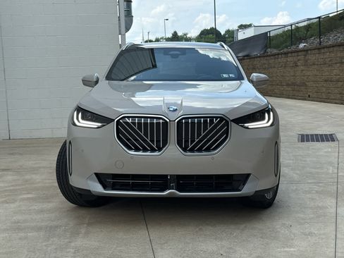 Used 2025 BMW X3 xDrive30i w/ Convenience Package image 2