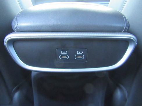 Used 2024 Genesis GV60 RWD image 32