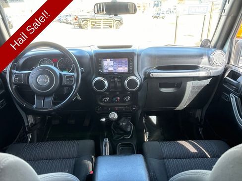 Used 2012 Jeep Wrangler Rubicon w/ PWR Convenience Group image 12