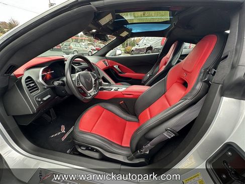 Used 2016 Chevrolet Corvette Z06 w/ 3LZ Preferred Equipment Group image 4