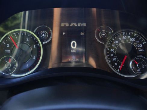 Used 2023 RAM 5500 Tradesman AWD/4WD image 33