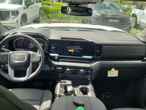 New 2026 GMC Sierra 1500 SLT w/ SLT Premium Package image 7