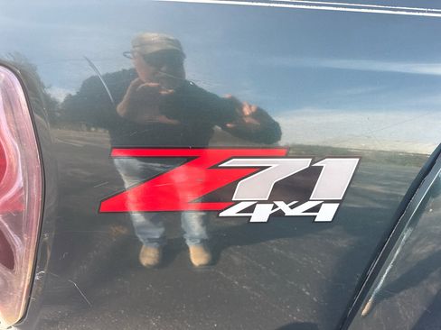 Used 2004 Chevrolet Colorado LS w/ Power Convenience Package image 3