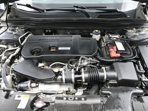 Used 2019 Honda Accord Touring image 20