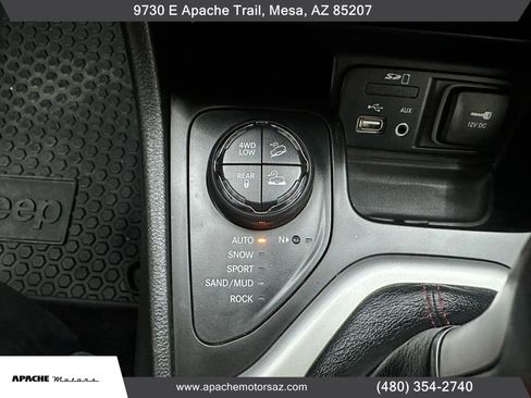 Used 2014 Jeep Cherokee Trailhawk w/ Comfort/Convenience Group image 29