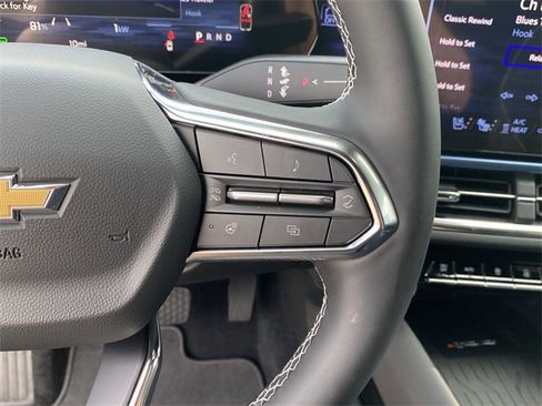 New 2026 Chevrolet Equinox EV LT image 33