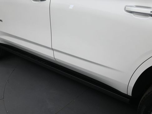 Used 2023 Chevrolet Tahoe High Country image 10