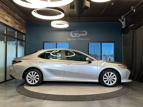 Used 2023 Toyota Camry LE FWD image 2