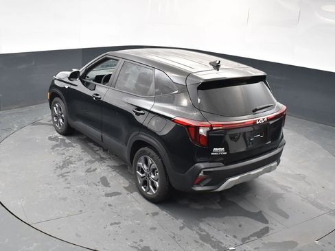 Used 2024 Kia Seltos LX image 35