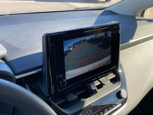 Used 2025 Toyota Corolla LE image 17