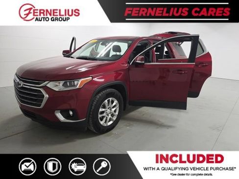 Used 2020 Chevrolet Traverse LT w/ Driver Confidence II Package AWD/4WD image 10