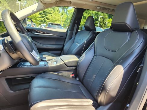 Certified 2025 INFINITI QX60 Pure w/ Cargo Package AWD/4WD image 10