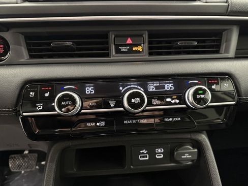 Certified 2025 Honda Pilot Elite image 41