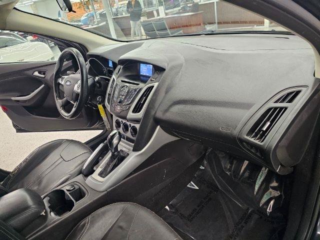 Used 2013 Ford Focus SE FWD image 9